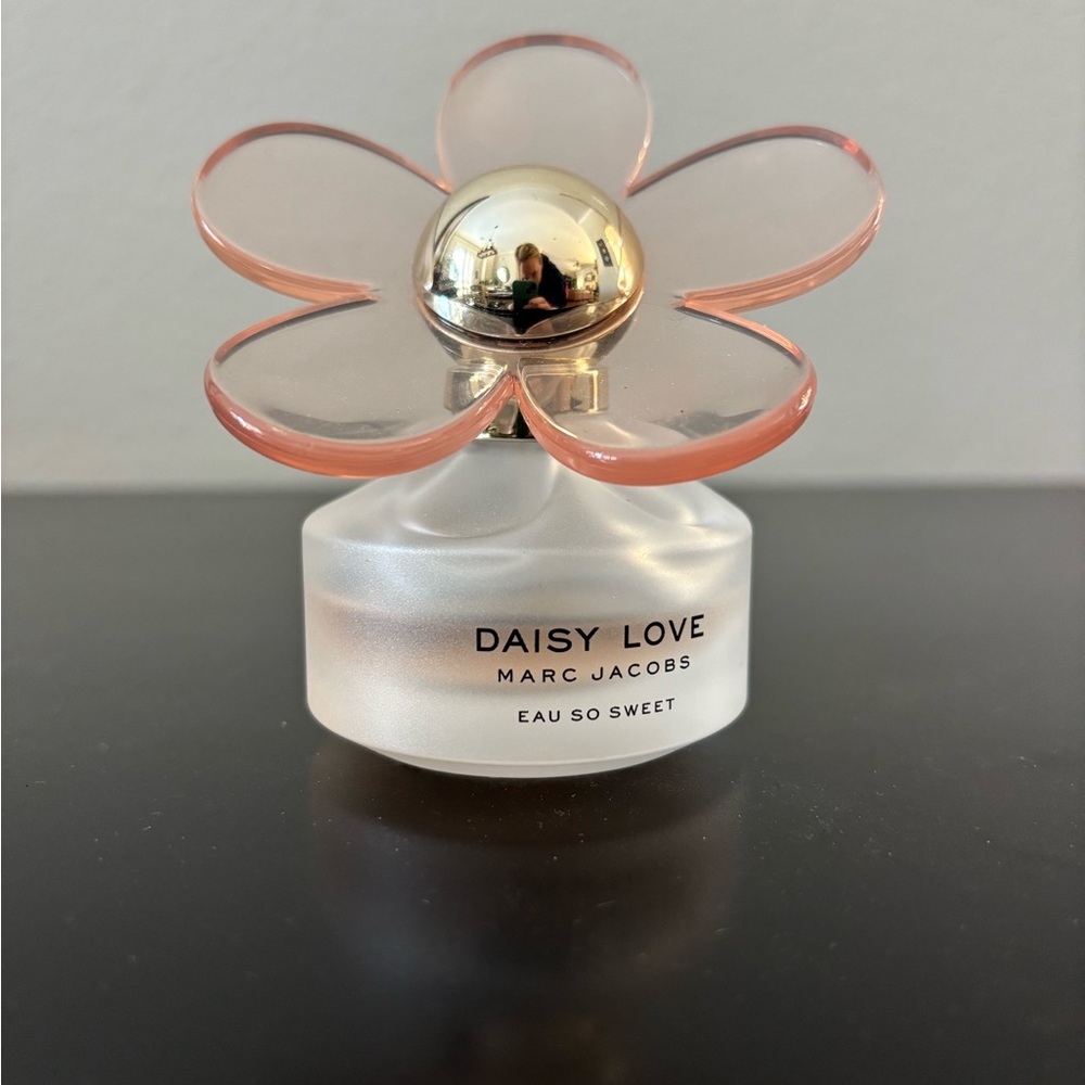 Marc Jacobs Daisy Love Eau So Sweet 40% used, original 1.0 oz